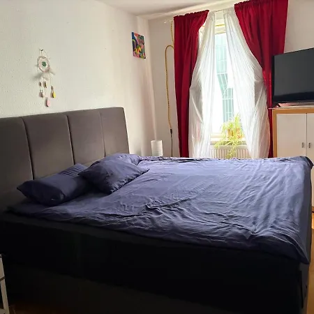Apartment Beautiful In Schwabing With Balcony